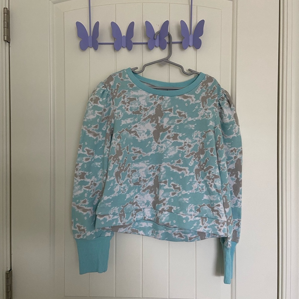 EUC Extremely Me girl’s blue gray pattern‎ puff sleeve crewneck sweatshirt 10/12